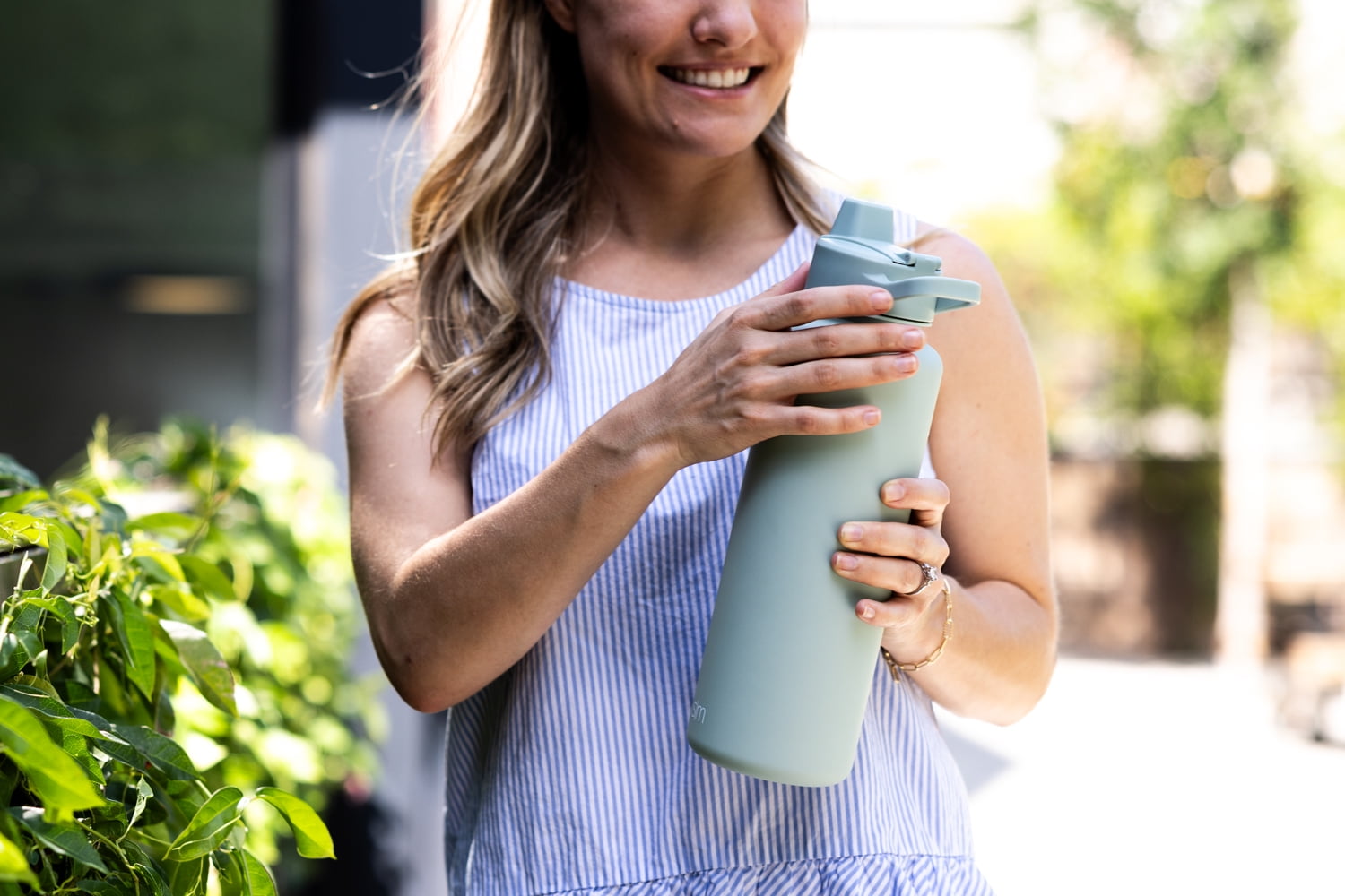 Simple Modern 48 fl oz Reusable Tritan Summit Water Bottle with Silicone Straw Lid|Seaglass Sage C402T
