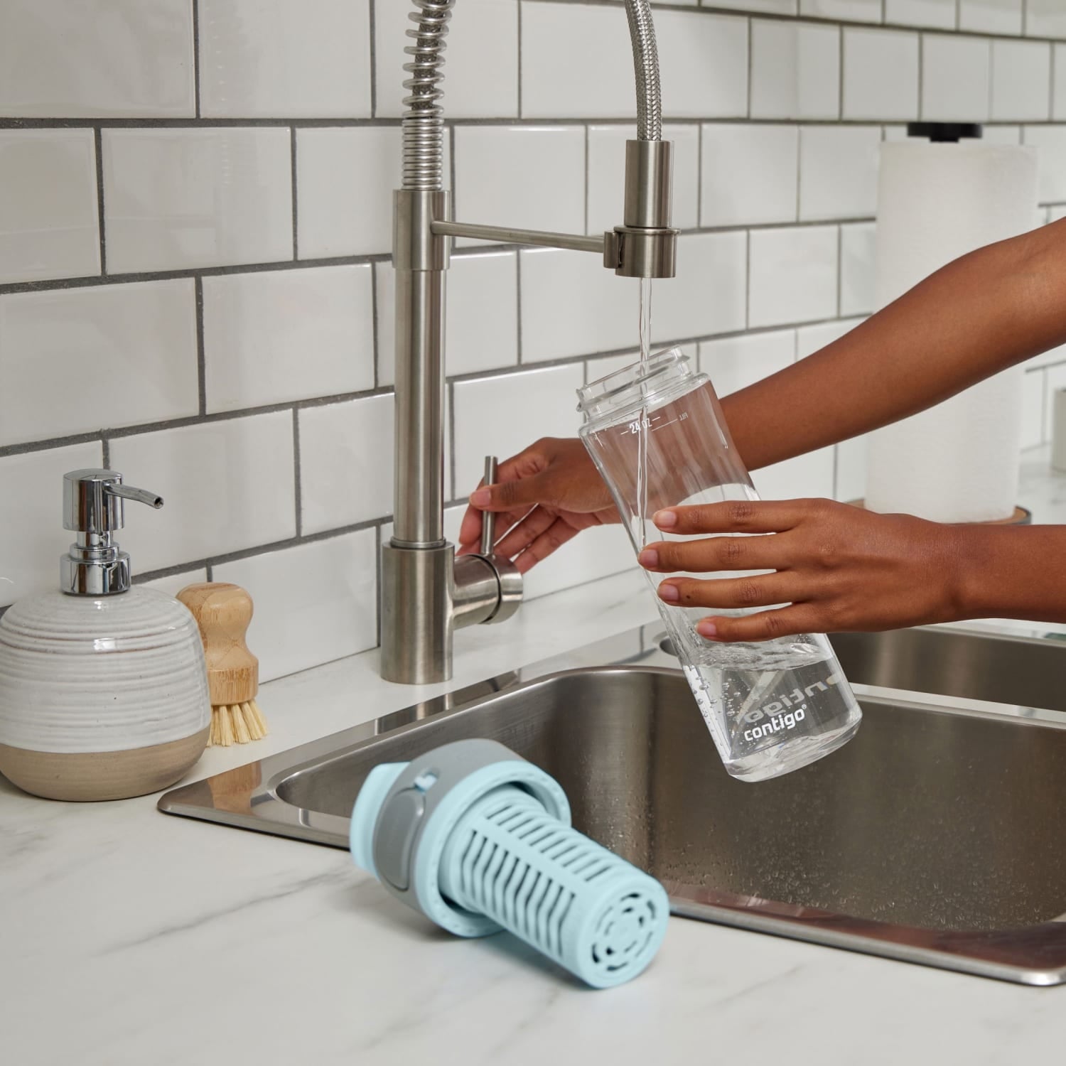 (2 pack) Contigo Clybourn Plastic FreeFlow Filter Water Bottle with AUTOSEAL Lid 24 oz., Salt, with Replacable Filter C053T