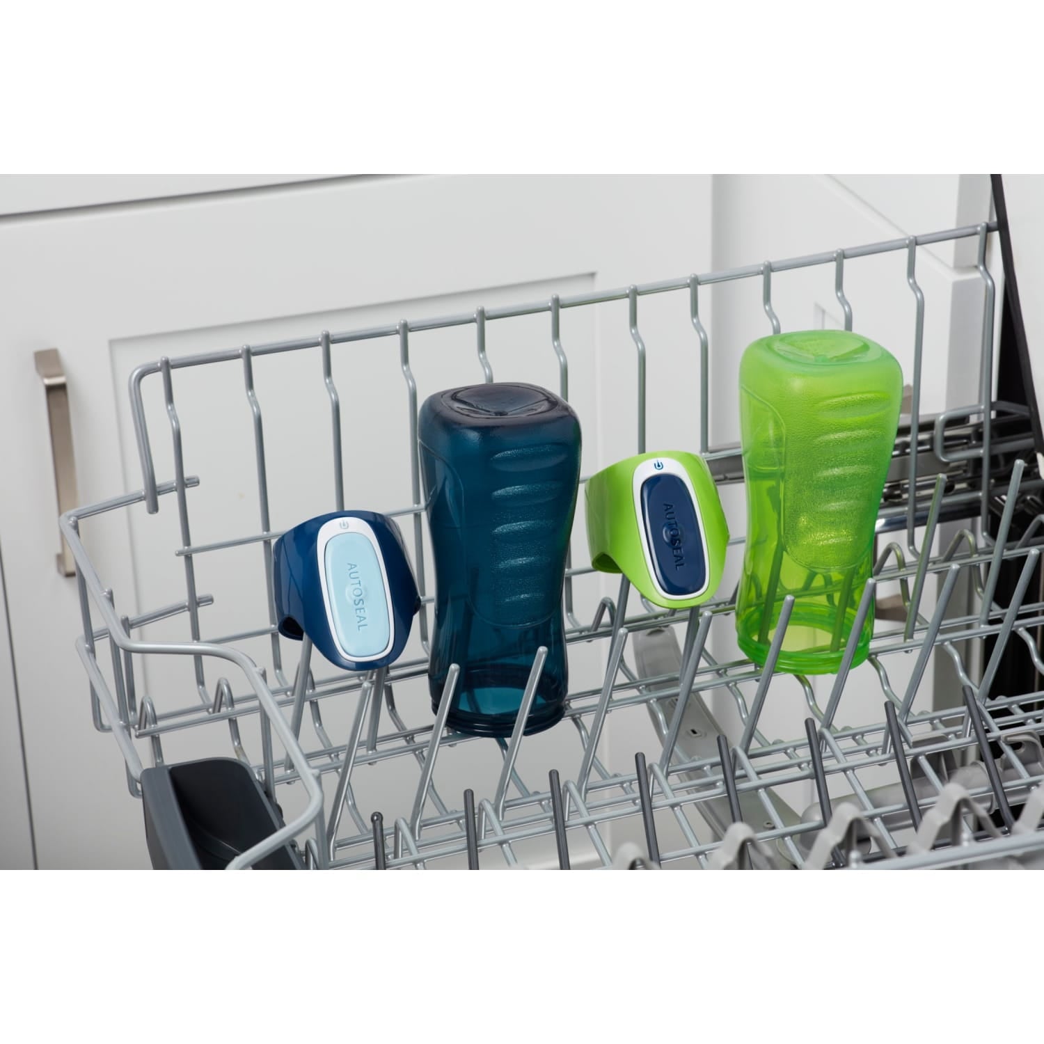 Contigo Kids Trekker Water Bottle with AUTOSEAL Lid Navy Blue and Granny Smith Green, 14 fl oz., 2-pack C123B