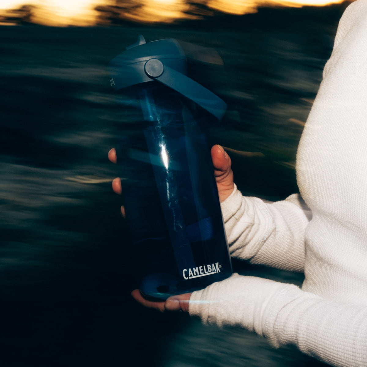 Camelbak Thrive™ Flip Straw Water Bottle 32oz, Clear C275P