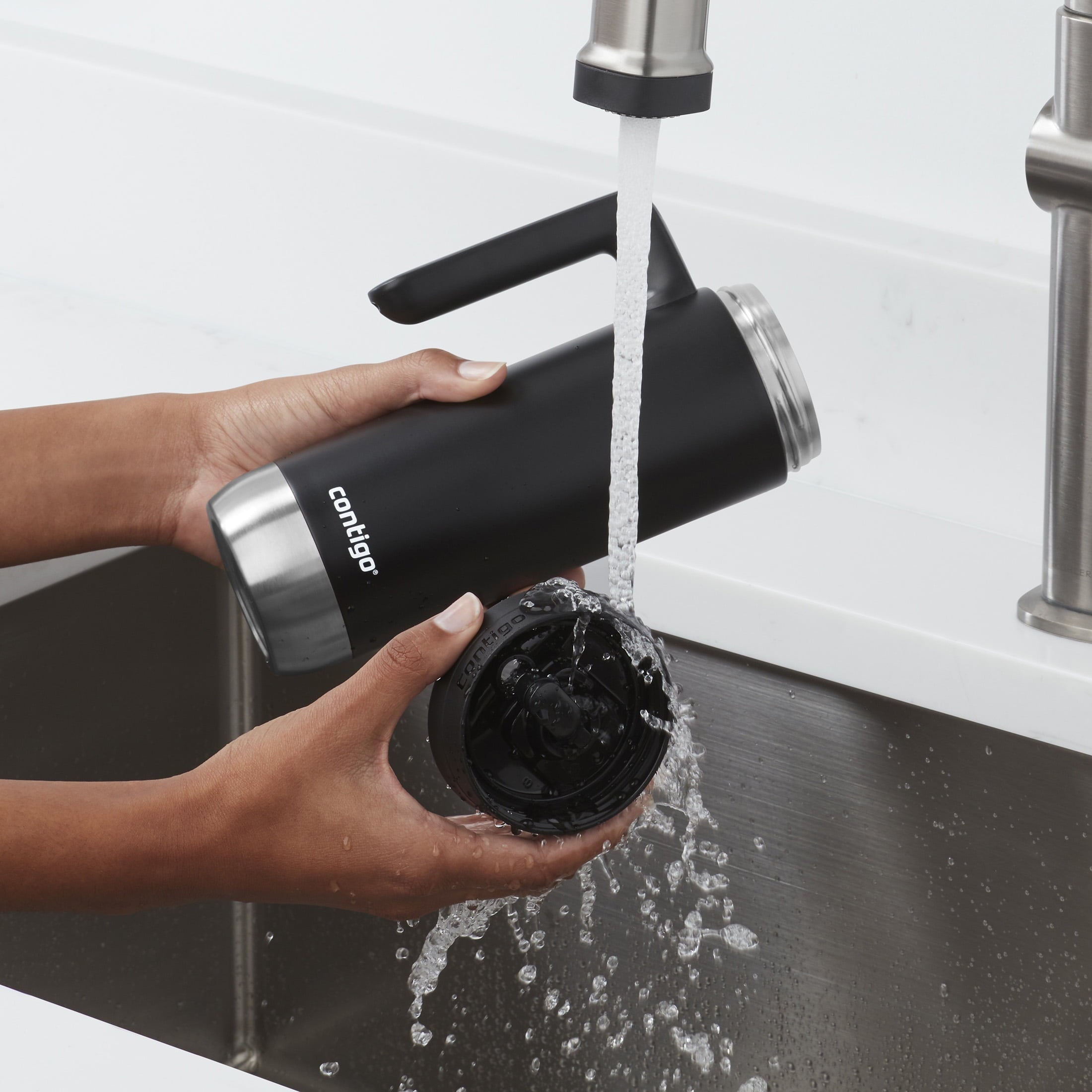 Contigo Huron 2.0 Stainless Steel Travel Mug with SNAPSEAL Lid and Handle in Black, 20 fl oz. C005V