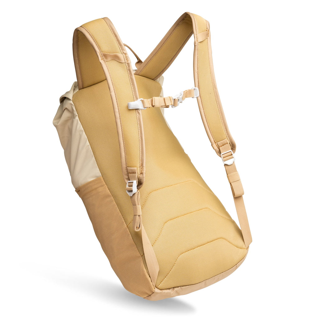 CamelBak Arête™ 18 Hydration Pack 50 oz, Canyon Clay C249A