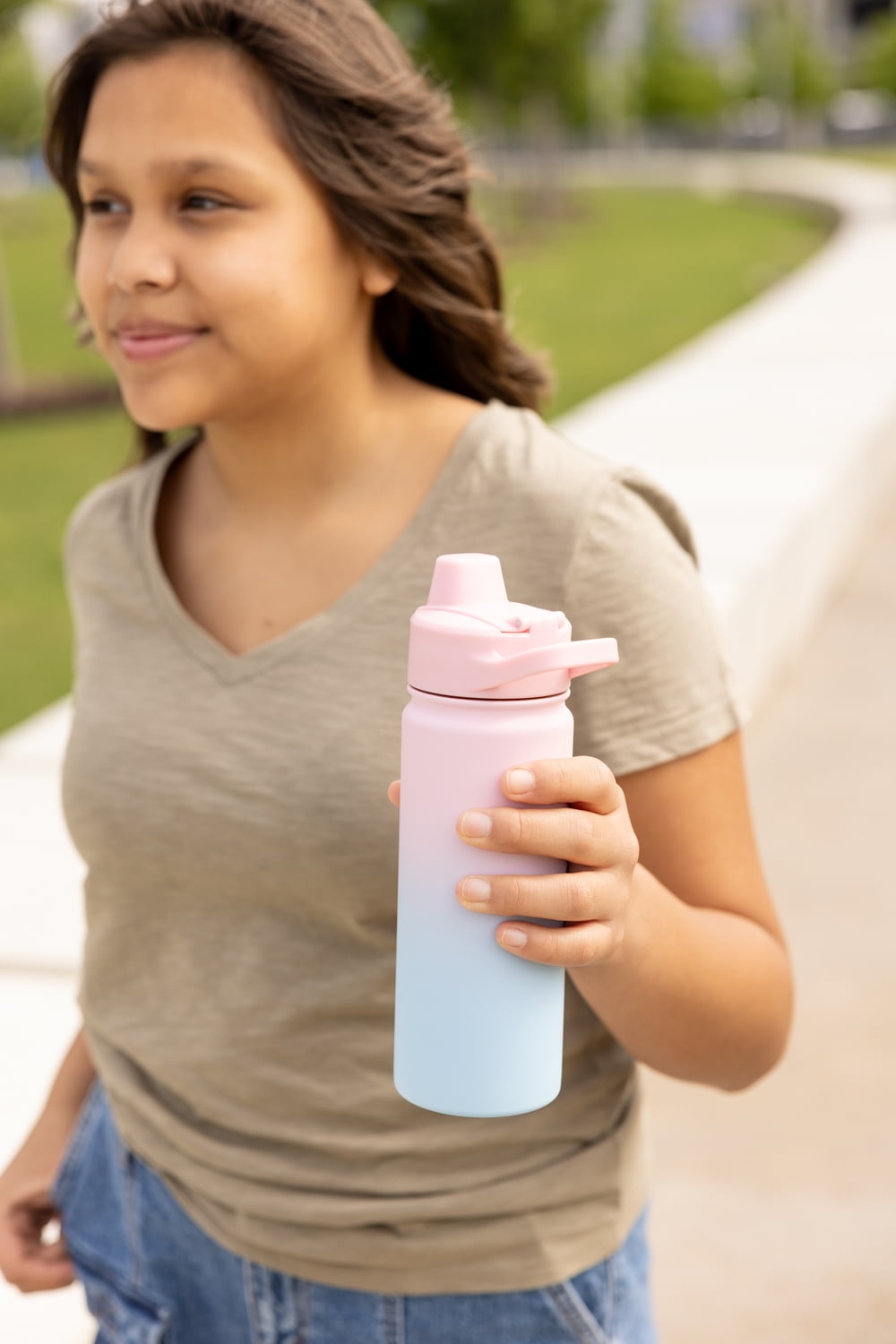 Simple Modern 18 fl oz Insulated Stainless Steel Summit Water Bottle with Covered Silicone Straw Lid | Sweet Taffy C395X